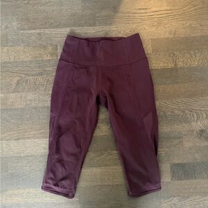 Lululemon - Women’s Maroon Leggings 3/4